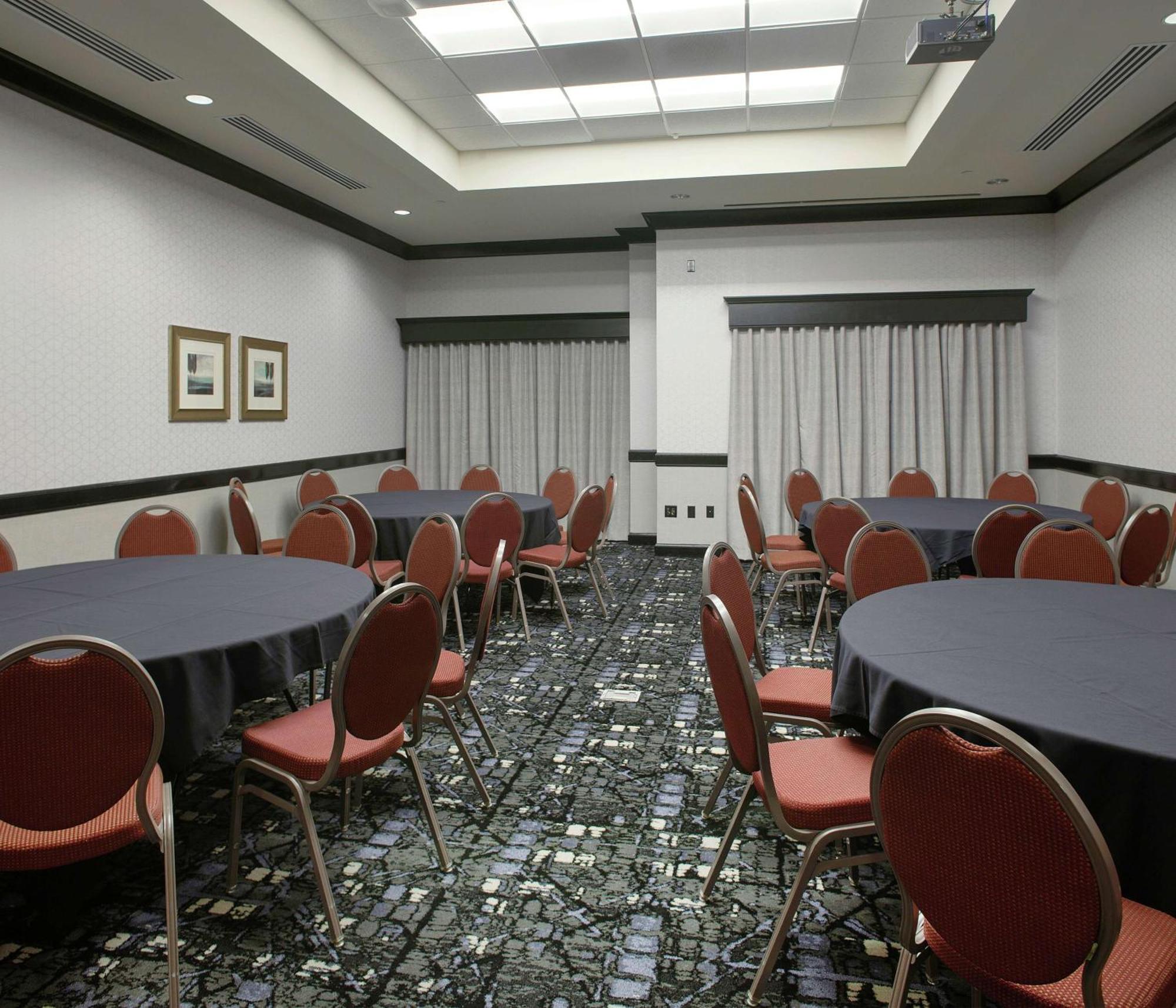 Doubletree Suites By Hilton Bentonville Ngoại thất bức ảnh