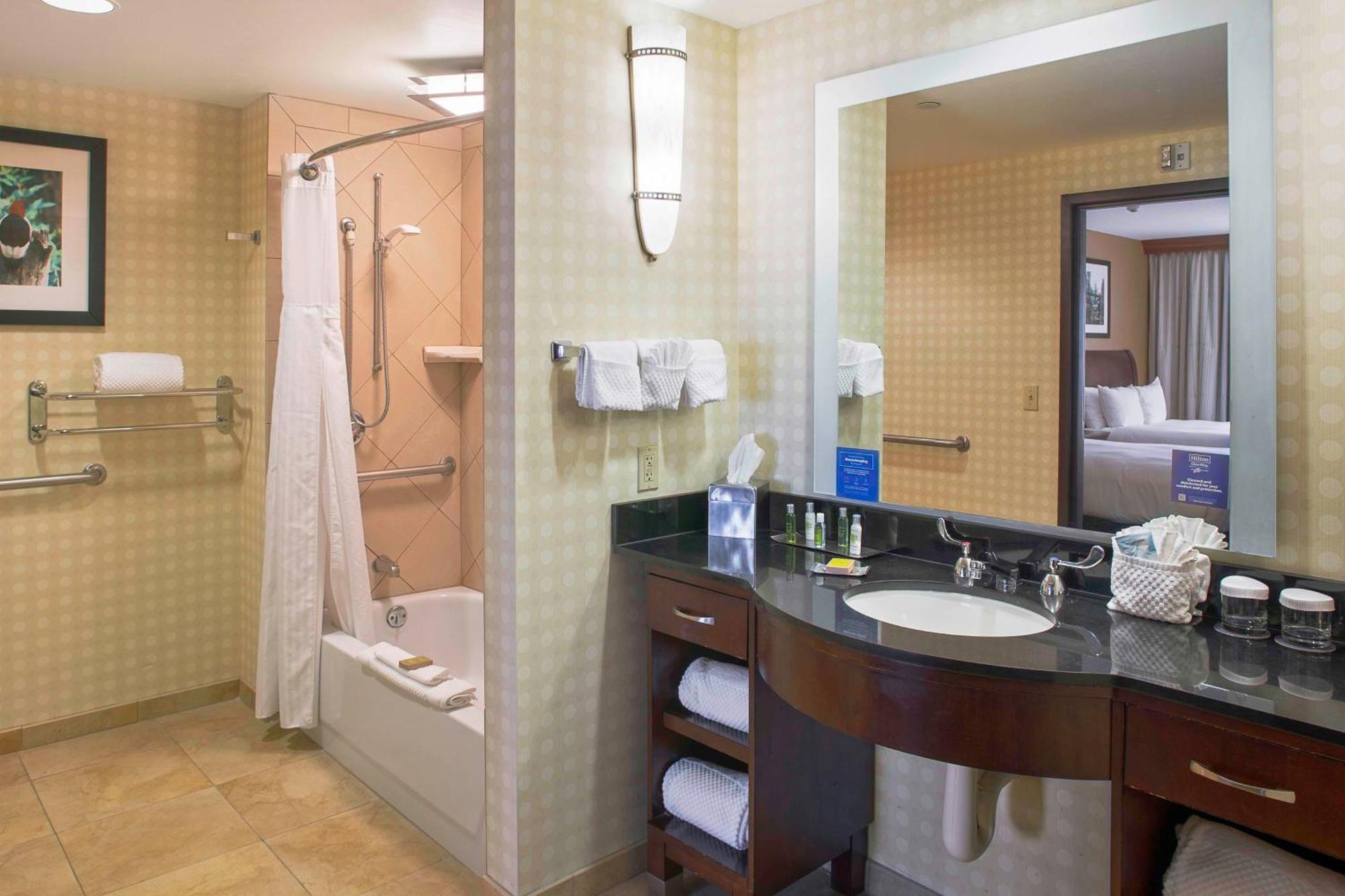 Doubletree Suites By Hilton Bentonville Ngoại thất bức ảnh